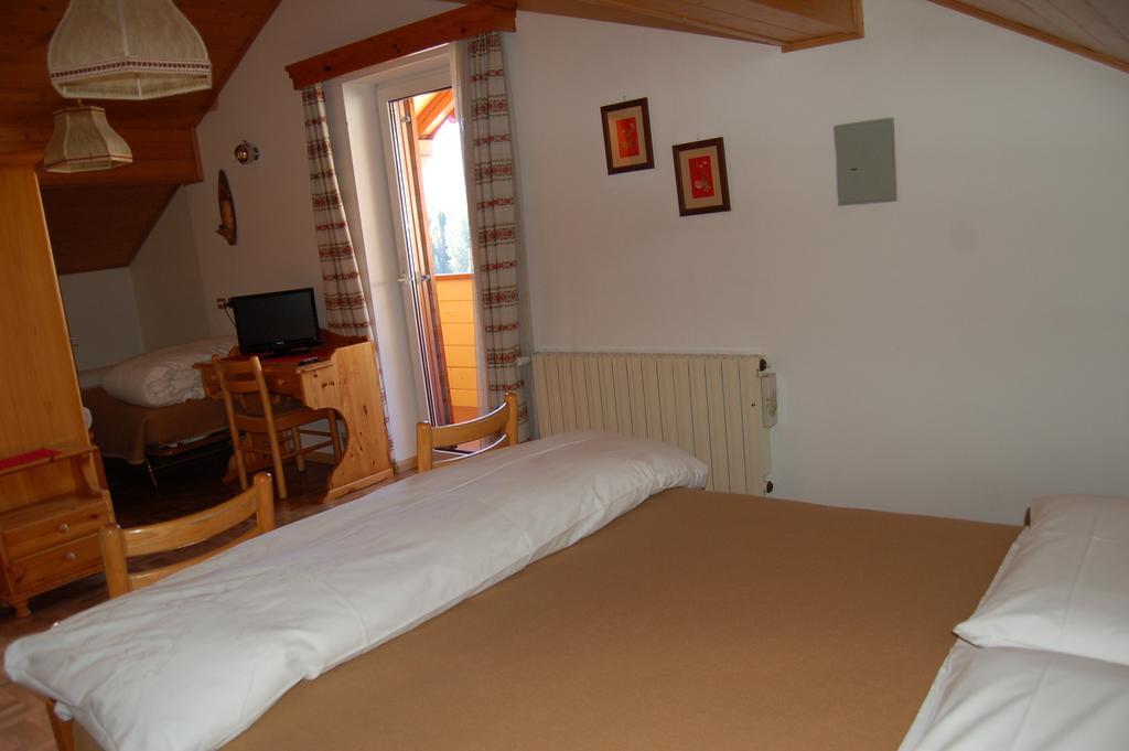 Hotel Millefiori Vigo di Fassa Habitación foto